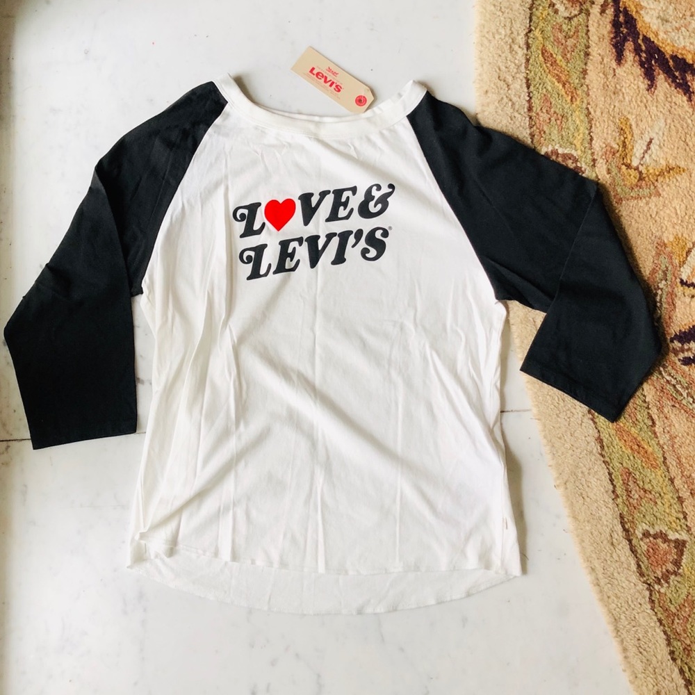 NWT Women’s Levi’s Baseball Tee Shirt S